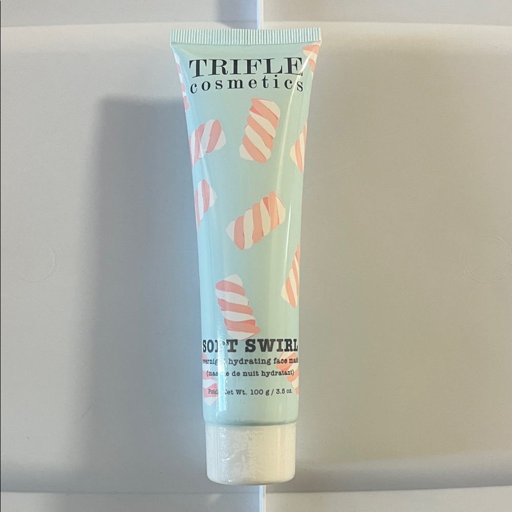 Soft Swirl Hydrating Face Mask - Mint with Pink Accents